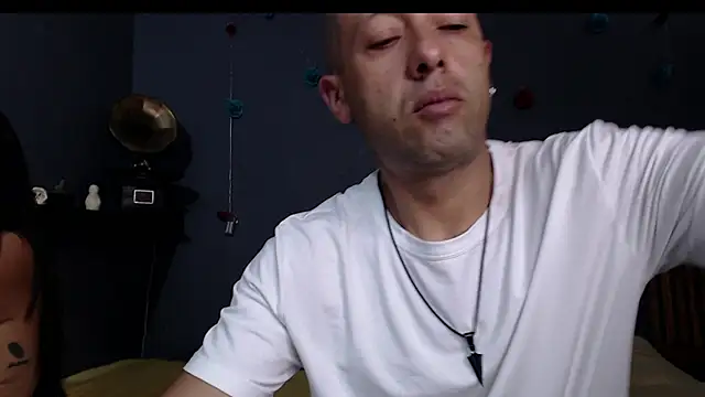  bonnie and clyde online show from July 2026 08:50:01 PM