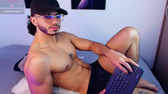 IamAxel03 online show from June 2026 06:07:02 PM