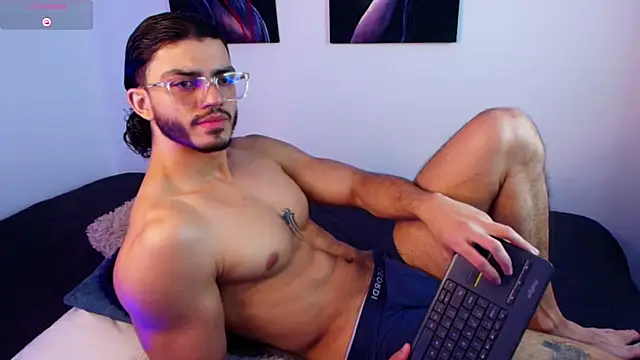 IamAxel03 online show from June 2026 07:59:02 PM