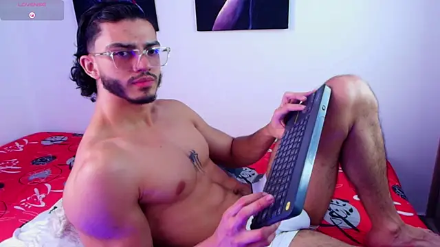 IamAxel03 online show from July 2026 08:33:01 PM