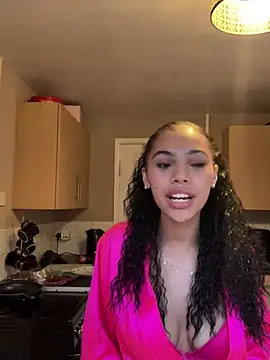 Brattybaee online show from April 2026 06:45:02 PM