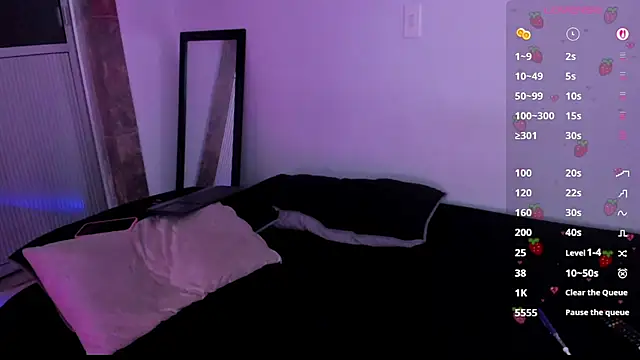 Snapshot of Daniela__Cadavid chatting on April 2026 04:57:02 AM Daniela Cadavid online show from April 2026 04:57:02 AM