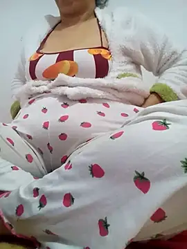 Snapshot of _KapiiTana_ chatting on April 2026 01:27:02 PM KapiiTana online show from April 2026 01:27:02 PM