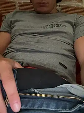 Cachi00 online show from April 2026 06:01:02 PM