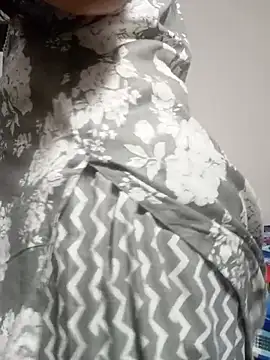Sexyy Bhabhi 143 online show from July 2026 10:01:01 PM