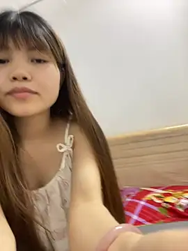 Snapshot of -Vaci- chatting on April 2026 02:13:02 PM -Vaci- online show from April 2026 02:13:02 PM