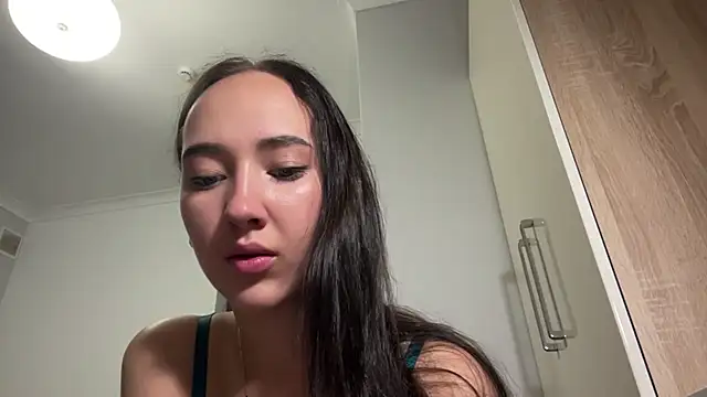 Liesenaniles online show from May 2026 04:07:02 AM