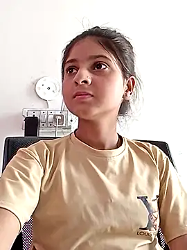 Snapshot of TANU01990 chatting on March 2026 08:37:02 AM TANU01990 online show from March 2026 08:37:02 AM