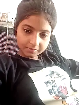 Snapshot of TANU01990 chatting on April 2026 05:19:08 AM TANU01990 online show from April 2026 05:19:08 AM