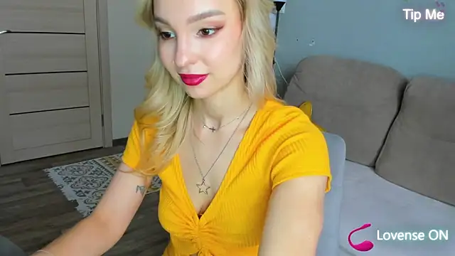 MelodyIllves online show from May 2026 07:28:02 AM