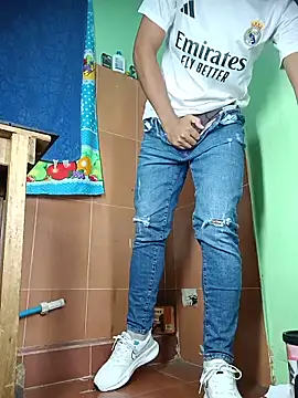 romeohotpig online show from May 2026 10:33:02 PM