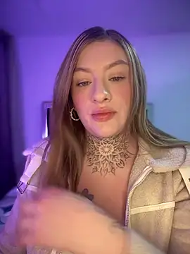 Snapshot of Eliee--Roth chatting on April 2026 01:41:02 AM Eliee--Roth online show from April 2026 01:41:02 AM