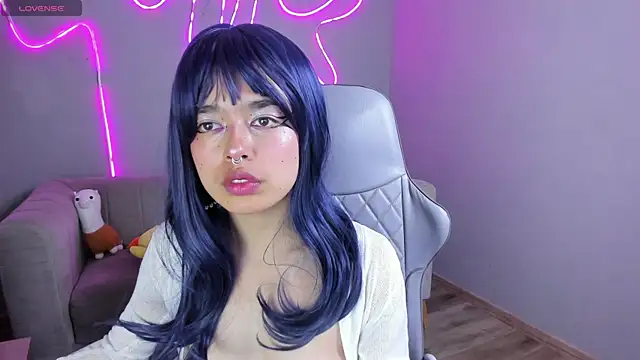 Saphyralux online show from June 2026 10:27:02 PM