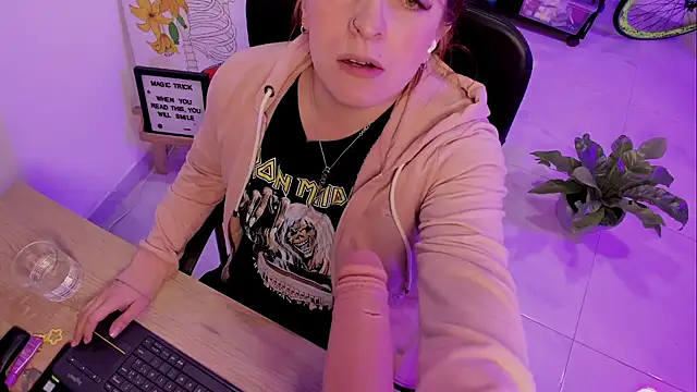 julieta alveez online show from July 2026 12:48:02 PM