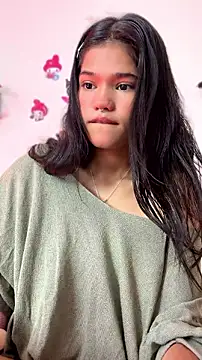 Emycarver09  online show from July 2026 12:44:01 PM