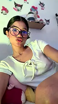 Emycarver09  online show from July 2026 01:04:02 PM