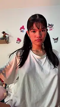 Emycarver09  online show from July 2026 12:40:01 PM