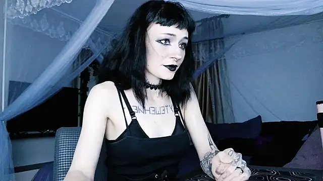 H3xD0ll online show from April 2026 01:20:01 PM
