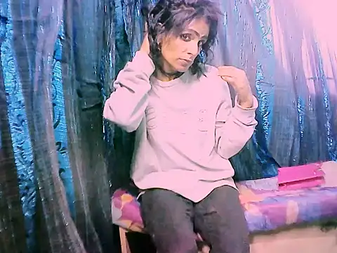 Alanadelray21 online show from June 2026 08:15:01 AM