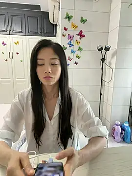 yuanpu0925 online show from May 2026 10:41:02 PM