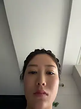 yuanpu0925 online show from June 2026 10:52:02 PM