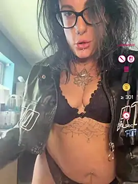 Snapshot of IvyBelleMilf chatting on June 2026 12:15:02 PM IvyBelleMilf online show from June 2026 12:15:02 PM