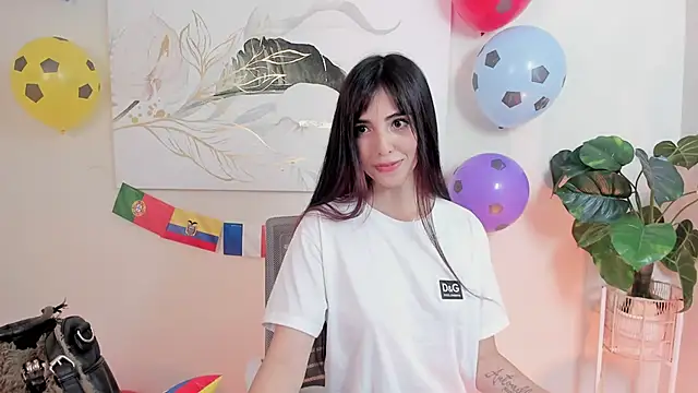 crystal arlette  online show from June 2026 02:32:01 PM