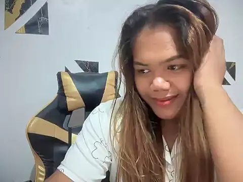 yourhotwild bella online show from July 2026 06:01:02 PM