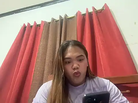 yourhotwild bella online show from July 2026 06:37:01 PM