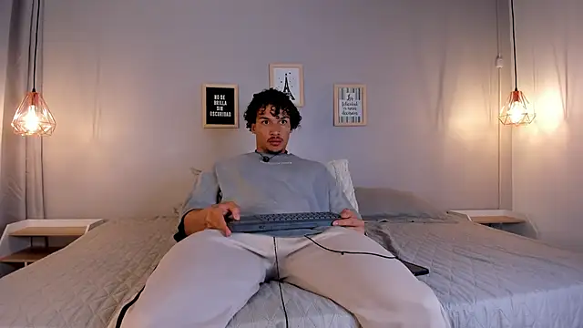 dominik drake online show from May 2026 12:00:02 PM