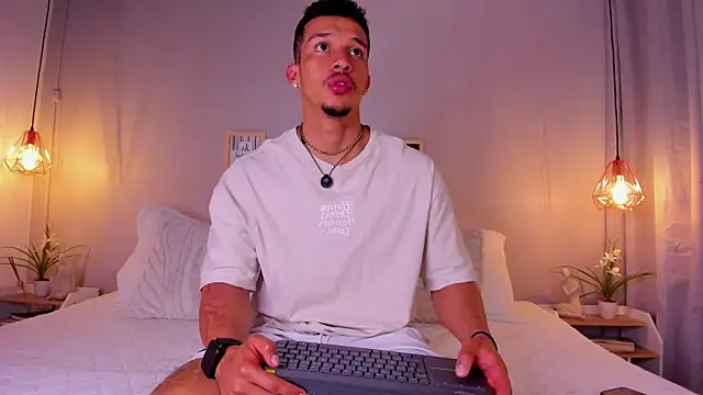 dominik drake online show from July 2026 12:19:02 PM
