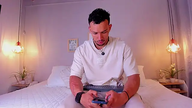 dominik drake online show from July 2026 12:12:02 PM