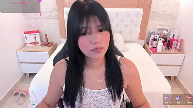 MILLYEVANS1 online show from June 2026 03:33:01 AM