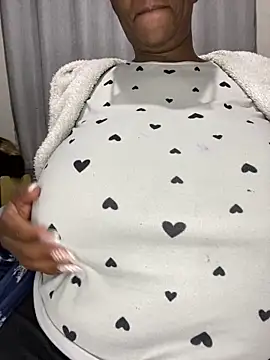 BoobsQueeen online show from June 2026 06:10:02 PM
