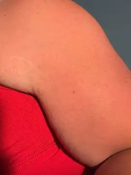 hugemanbreasts online show from June 2026 10:04:01 PM
