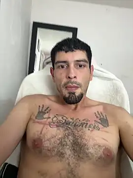 Lherzamxx online show from April 2026 06:57:02 PM