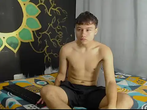 Boy Lovely18 online show from April 2026 01:50:01 AM