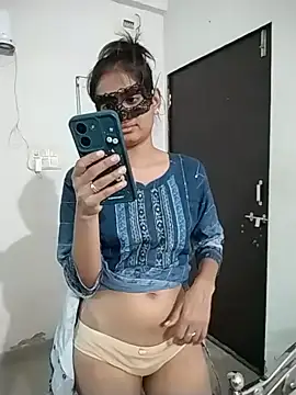 sexy couple liv online show from June 2026 04:25:02 AM