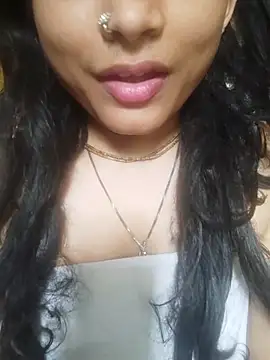 Snapshot of SweetTsAngel chatting on April 2026 07:17:02 AM SweetTsAngel online show from April 2026 07:17:02 AM
