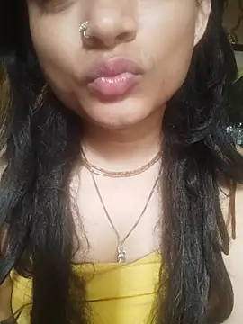 Snapshot of SweetTsAngel chatting on May 2026 02:40:02 AM SweetTsAngel online show from May 2026 02:40:02 AM