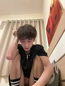 sexyboy-3525 online show from May 2026 04:18:01 AM