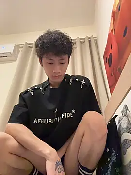 sexyboy-3525 online show from May 2026 06:43:02 AM