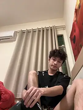 sexyboy-3525 online show from May 2026 02:10:01 PM