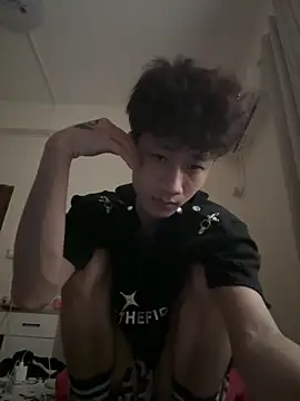 sexyboy-3525 online show from May 2026 05:59:01 AM
