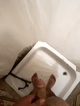 adams0224 online show from April 2026 07:07:01 PM