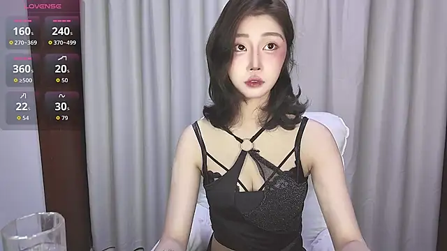 Snapshot of benben-0808 chatting on April 2026 06:58:01 PM benben-0808 online show from April 2026 06:58:01 PM