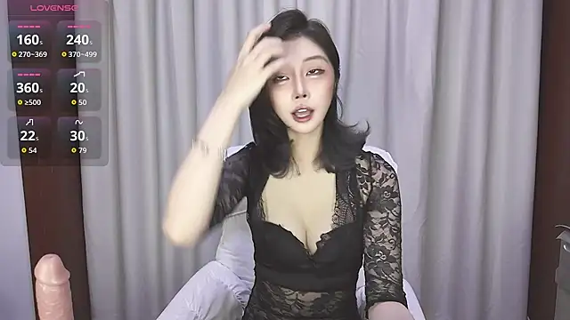 Snapshot of benben-0808 chatting on May 2026 05:42:02 PM benben-0808 online show from May 2026 05:42:02 PM