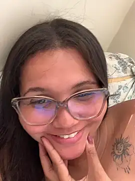viviboraaaa online show from April 2026 02:47:01 PM