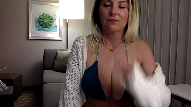 Natural DDD online show from May 2026 04:18:02 AM