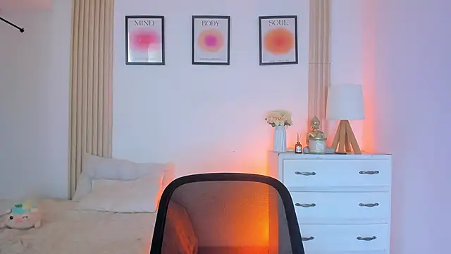 lia stuart1 online show from April 2026 05:13:02 PM